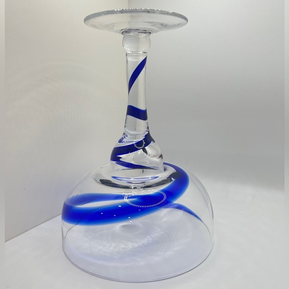 Vintage Pier 1 Blue Swirl Margarita Glasses Set of 2 - Picture 4 of 10